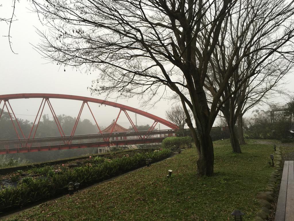 Rainbow Bridge B&B Sanzhi ภายนอก รูปภาพ